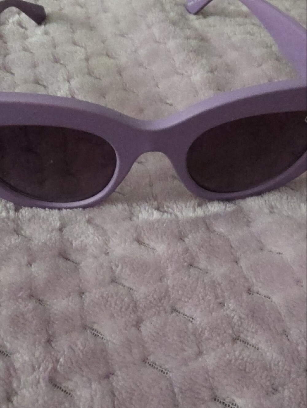 Quay Australia Lilac Cat-Eye Sunglasses Y2K.. with Dark OMBRE Lenses. See Adl Dt - Picture 4 of 16